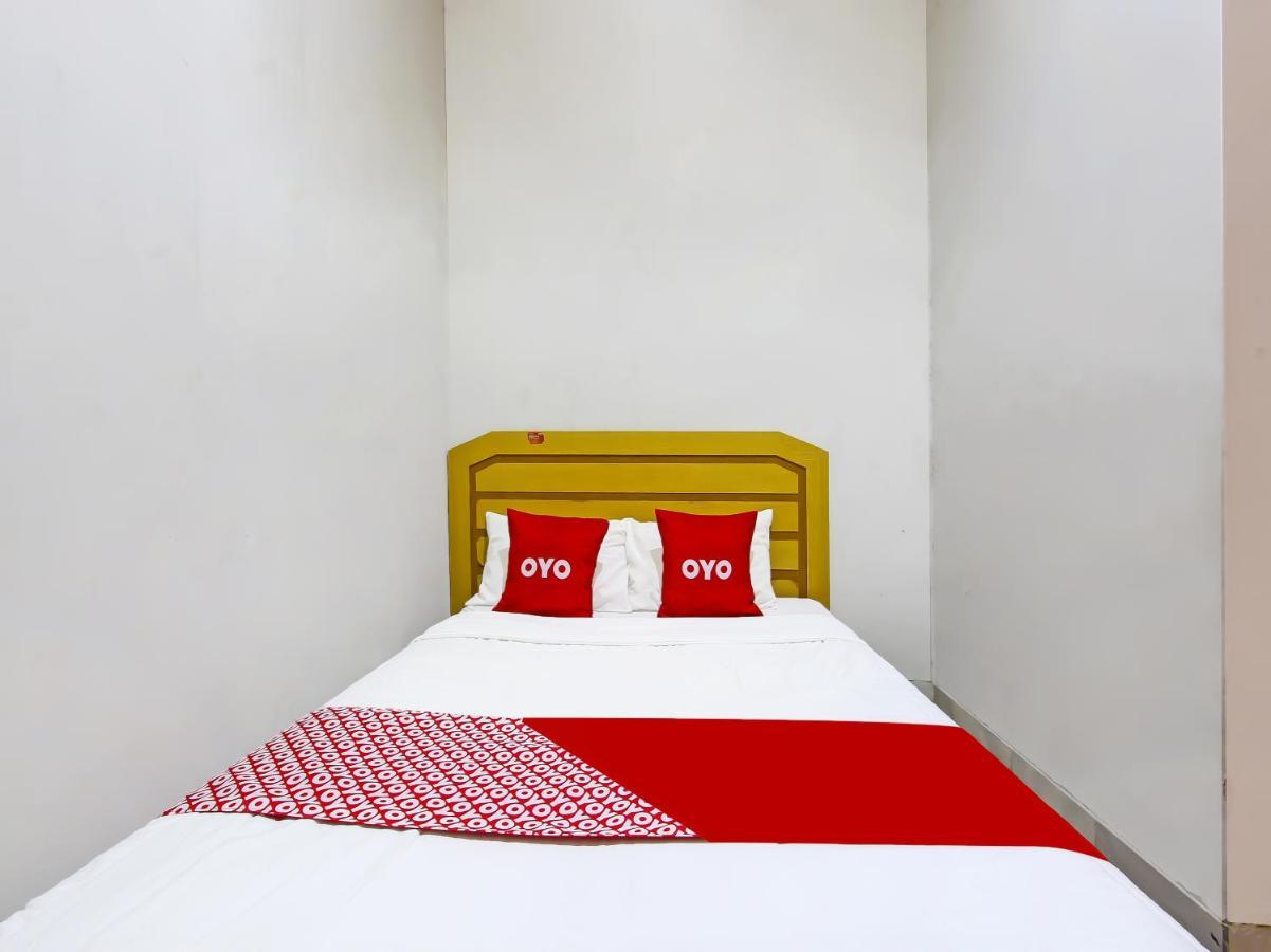 Oyo 3060 Al Fatih Guest House Syariah Tegal  Exterior foto